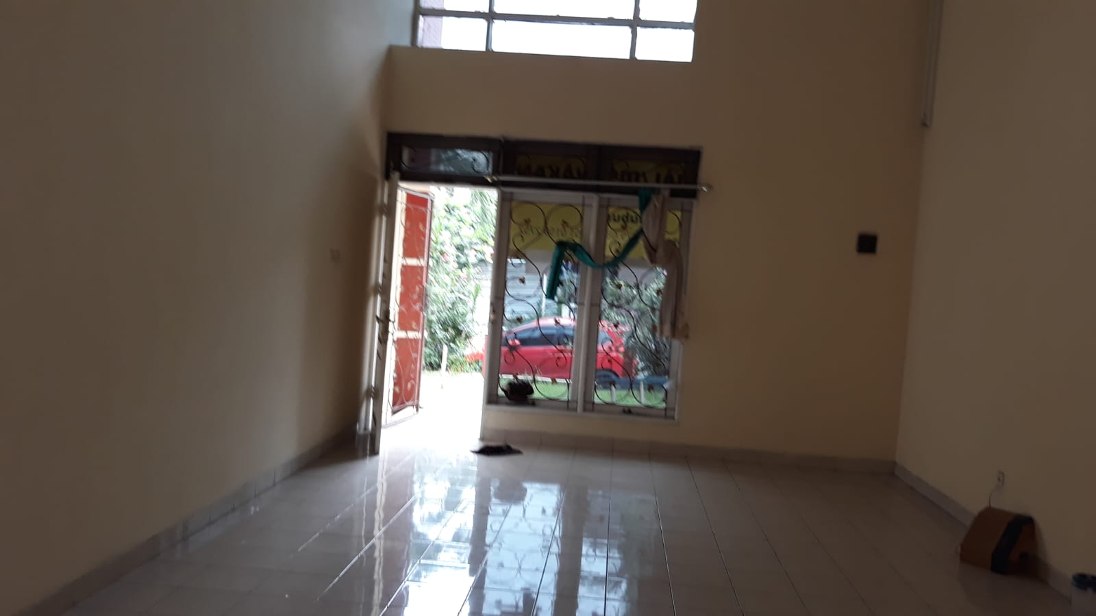 Rumah Disewakan di Cluster Tropikana Jababeka Cikarang